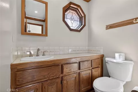 Bath - 5328 Shirley J, Wrightwood, CA 92397 photo 1 of 7