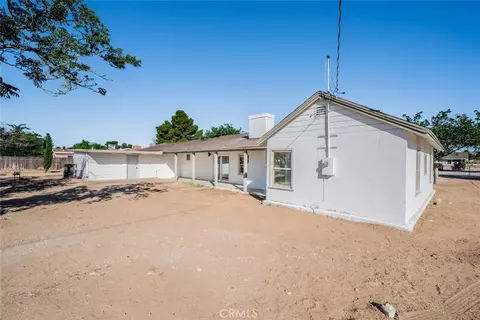 Exterior - 14387 Jicarilla Rd, Apple Valley, CA 92307 photo 4 of 4