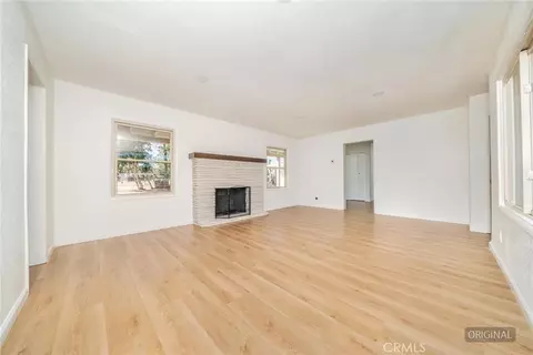 Living - 14387 Jicarilla Rd, Apple Valley, CA 92307 photo 2 of 3