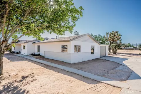 Exterior - 14387 Jicarilla Rd, Apple Valley, CA 92307 photo 2 of 4