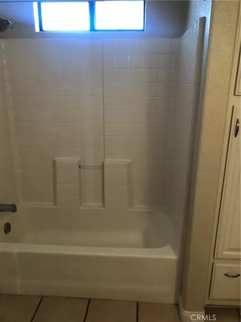 Bath - 15492 Lenca, Apple Valley, CA 92307 photo 2 of 3