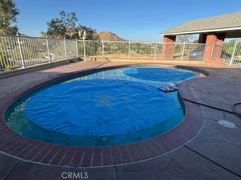 Exterior - 15492 Lenca, Apple Valley, CA 92307 photo 4 of 6