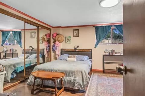 Bedroom - 24087 Clover Spg, Tehachapi, CA 93561 photo 6 of 7