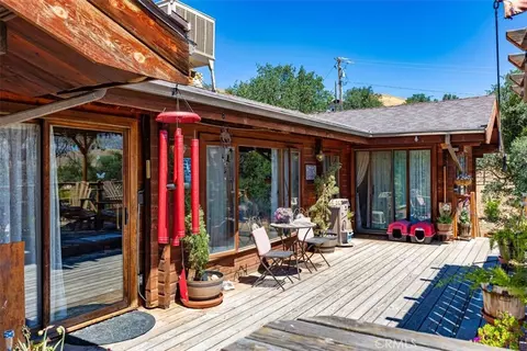 Exterior - 24087 Clover Spg, Tehachapi, CA 93561 photo 4 of 11