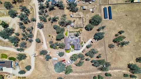 View/Area - 24087 Clover Spg, Tehachapi, CA 93561 photo 4 of 5