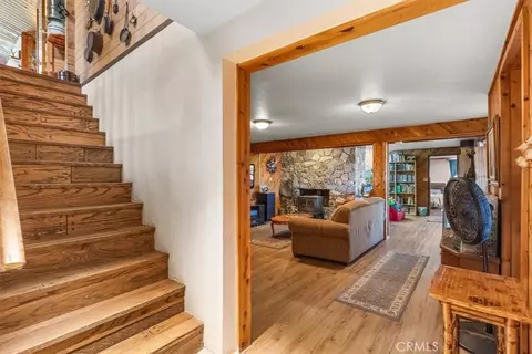 Entry Way - 24087 Clover Spg, Tehachapi, CA 93561 photo 10 of 10
