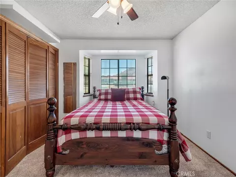 Bedroom - 19456 Saint Timothy Ln, Apple Valley, CA 92307 photo 1 of 6