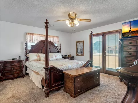 Bedroom - 19456 Saint Timothy Ln, Apple Valley, CA 92307 photo 5 of 6