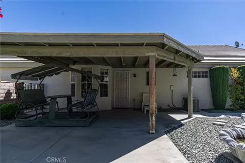 Exterior - 19581 Saint Andrews Way, Apple Valley, CA 92308 photo 9 of 10
