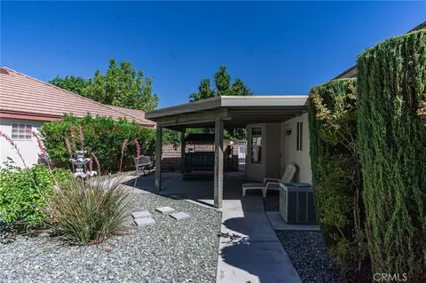 Exterior - 19581 Saint Andrews Way, Apple Valley, CA 92308 photo 5 of 10