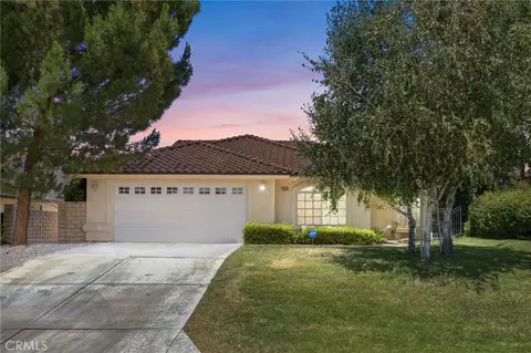 13030 Palos Grande Dr, Victorville, CA 92395