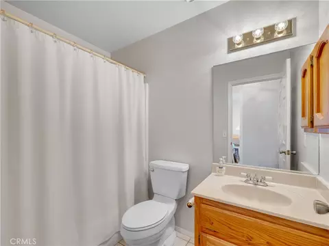 Bath - 8756 Oakwood, Hesperia, CA 92345 photo 6 of 8
