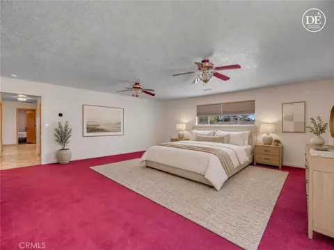 Bedroom - 8756 Oakwood, Hesperia, CA 92345 photo 3 of 12