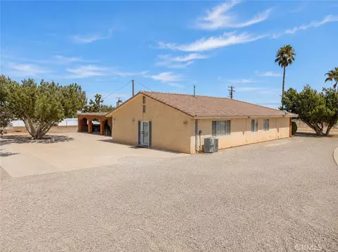 Exterior - 8756 Oakwood, Hesperia, CA 92345 photo 2 of 8