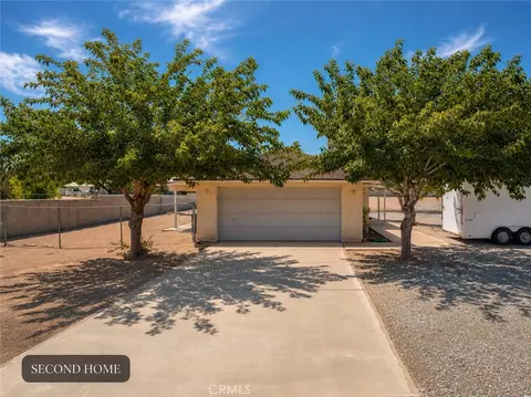 Exterior - 8756 Oakwood, Hesperia, CA 92345 photo 7 of 9