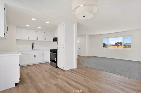 Living - 6919 Coriander, Oak Hills, CA 92344 photo 5 of 5