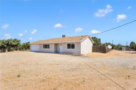 Exterior - 6919 Coriander, Oak Hills, CA 92344 photo 2 of 17