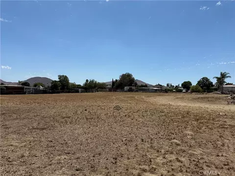11048 Cactus, Bloomington, CA 92316