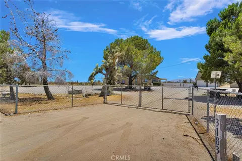 3183 Mcmillan Rd, Phelan, CA 92371 photo 5