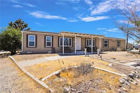 3183 Mcmillan Rd, Phelan, CA 92371 photo 6