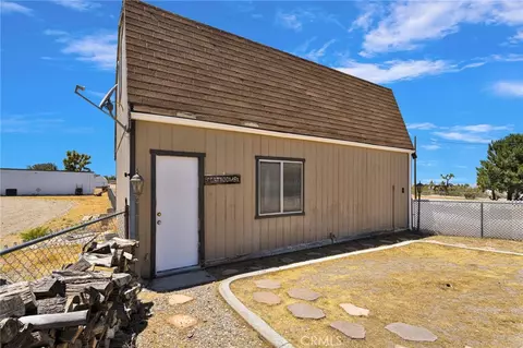 3183 Mcmillan Rd, Phelan, CA 92371 photo 16