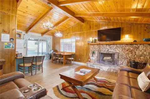 Living - 779 Oriole, Wrightwood, CA 92397 photo 1 of 2