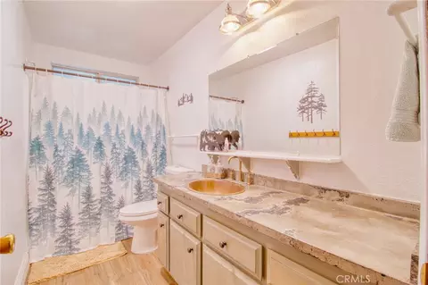 Bath - 779 Oriole, Wrightwood, CA 92397 photo 1 of 6
