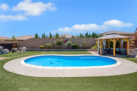 Exterior - 14435 Arthur, Oak Hills, CA 92344 photo 2 of 5