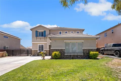 Exterior - 14435 Arthur, Oak Hills, CA 92344 photo 4 of 5