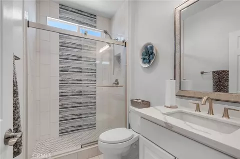 Bath - 14435 Arthur, Oak Hills, CA 92344 photo 1 of 2