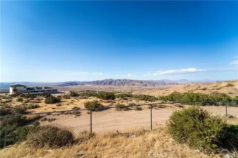 Exterior - 8390 Milpas, Apple Valley, CA 92308 photo 4 of 4