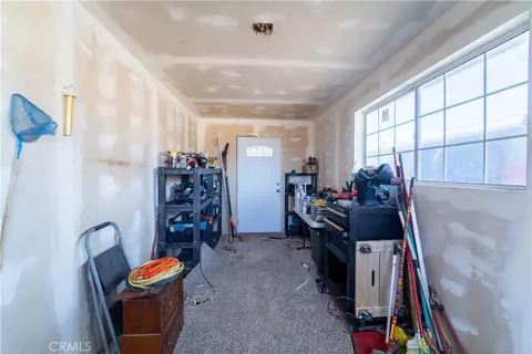 Entry Way - 8390 Milpas, Apple Valley, CA 92308 photo 1 of 1