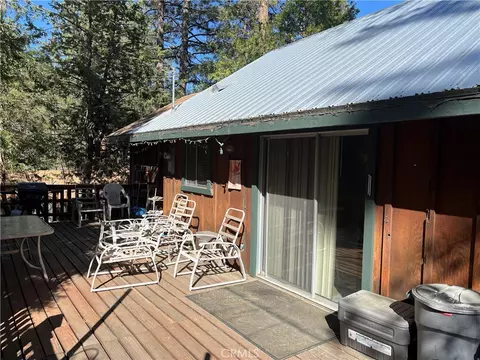 1366 Laura, Wrightwood, CA 92397 photo 3