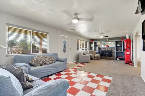 Living - 11590 Peach, Hesperia, CA 92345 photo 1 of 1