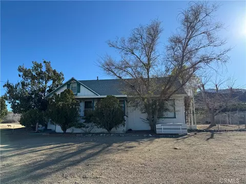 9432 Mountain Rd, Pinon Hills, CA 92372