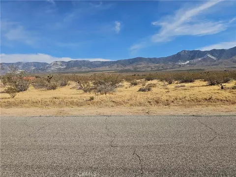 7 Sutter, Lucerne Valley, CA 92356