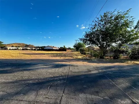 154 Broken Bow Rd, Apple Valley, CA 92307 photo 9
