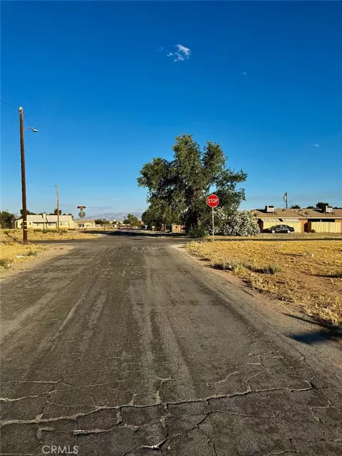 154 Broken Bow Rd, Apple Valley, CA 92307 photo 5