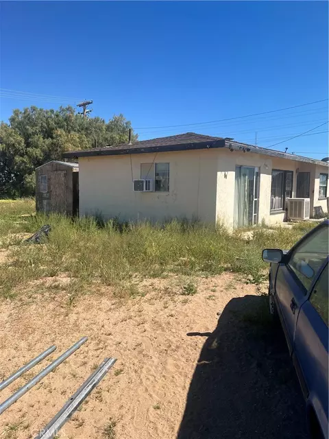 18039 Delicious St, Adelanto, CA 92301 photo 3