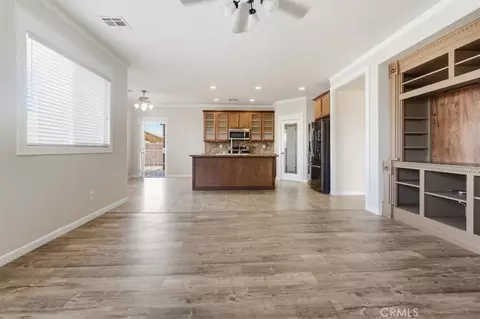 Living - 1160 Madrona, Barstow, CA 92311 photo 4 of 6