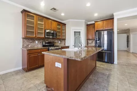 Kitchen - 1160 Madrona, Barstow, CA 92311 photo 1 of 3