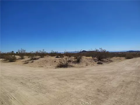 2681 Sunburst Ave, Joshua Tree, CA 92252