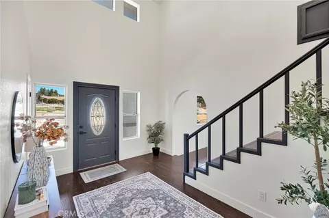 Entry Way - 14204 Tehachapi Rd, Apple Valley, CA 92307 photo 1 of 3