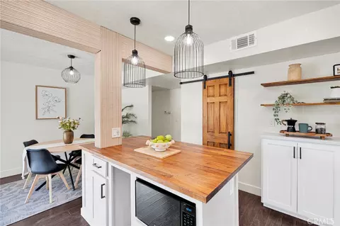 Kitchen - 14204 Tehachapi Rd, Apple Valley, CA 92307 photo 2 of 5