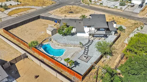 View/Area - 14204 Tehachapi Rd, Apple Valley, CA 92307 photo 6 of 8