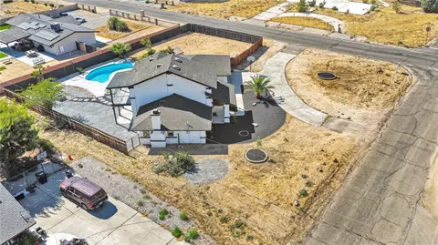 View/Area - 14204 Tehachapi Rd, Apple Valley, CA 92307 photo 4 of 8