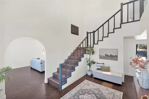 Entry Way - 14204 Tehachapi Rd, Apple Valley, CA 92307 photo 2 of 3