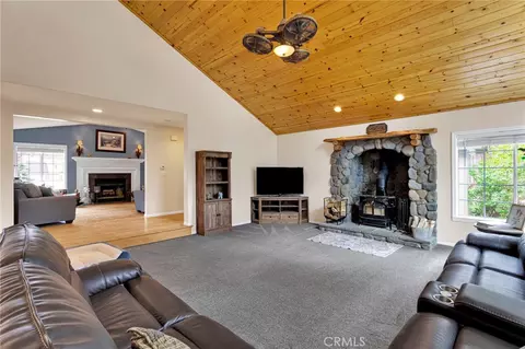 Living - 2660 State, Big Bear City, CA 92314 photo 2 of 5