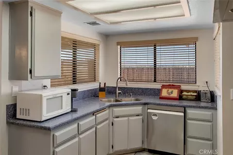 Kitchen - 14478 Amador Ct, Apple Valley, CA 92307 photo 2 of 3