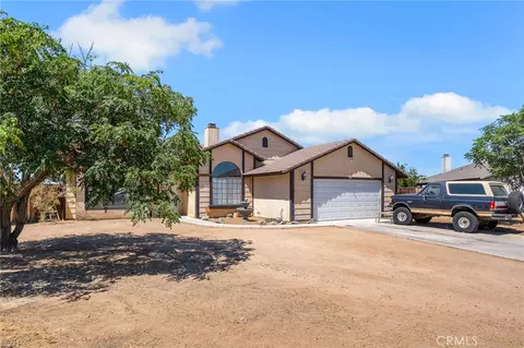 Exterior - 14478 Amador Ct, Apple Valley, CA 92307 photo 2 of 6